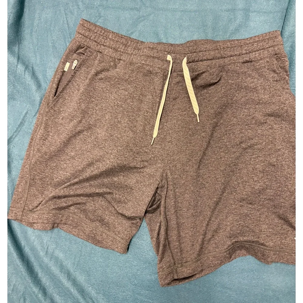 Vuori Ponto Performance Shorts Charcoal Heather Grey Mens XL V344
